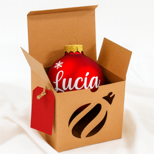 Bolas de Navidad rojas personalizadas con nombre: el detalle perfecto para decorar tu árbol con estilo y darle un toque único y familiar. - Imagen 3
